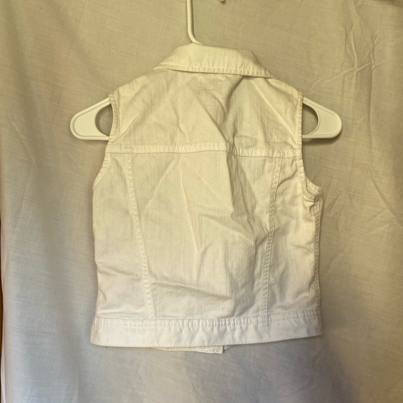 Vest - Picture 2 of 3